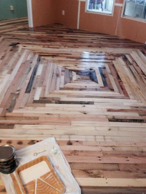 If you choose to make these crafts to sell, you'll be pleased to discover that many pallet crafts can be created over a weekend. Pallet Flooring Cheaper Than Wood - DIY - Easy Pallet Ideas