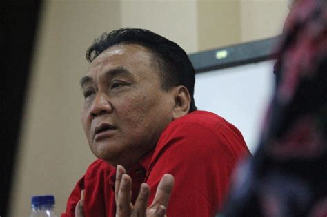 Karena beliau sudah kondisi covid kayak begini, mending tak masuk. PDIP untuk Pilkada Solo: Gibran Vs Achmad Purnomo - Berita ...