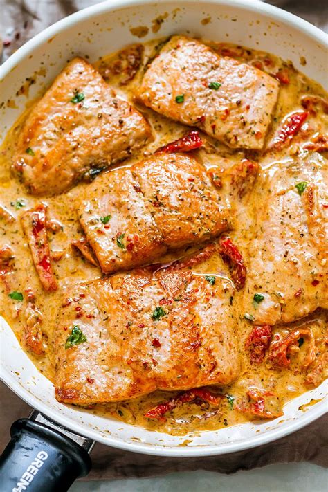 The passover seder is steeped in tradition, but that doesn't mean your meal has to be completely conventional. Pan Seared Salmon with Sun-Dried Tomato Cream Sauce - Averific