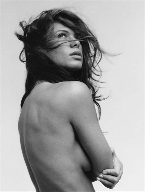 Naked Rhona Mitra Added 07192016 By Bot