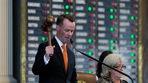 bill to force texas public schools to display ten commandments fails the new york times