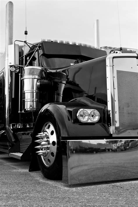 Slammed Semi This Thing Looks Cool I Want That 39054 Hot Sex Picture