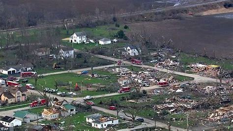 Illinois Tornado Apocalyptic Videos And Pictures Strange