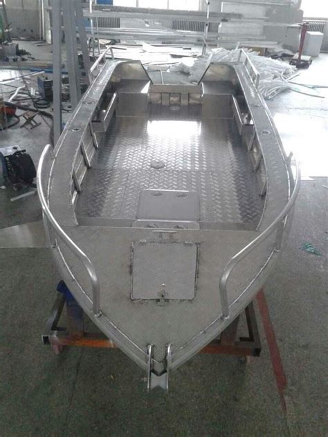 300mm V Type Aluminum Flat Bottom Boats For Fishing Ce