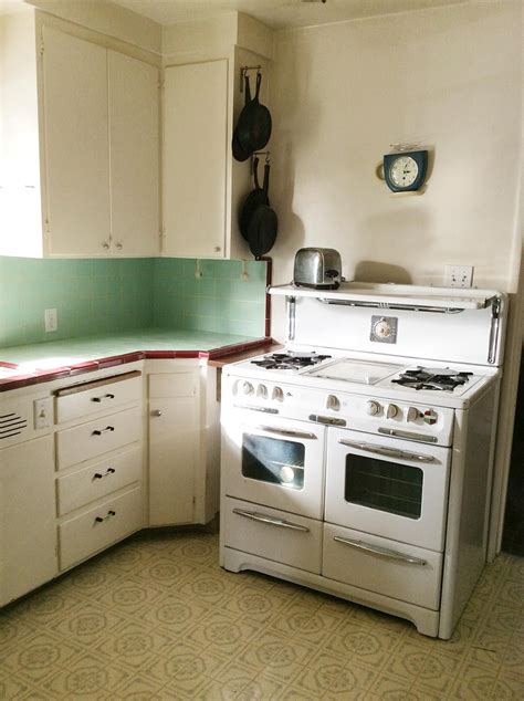Vintage Kitchen Antique Kitchen Vintage Kitchen Decor Retro Home