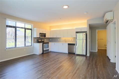 With several beautiful communities to choose from, holland enjoy oregon's largest city with a beautiful new apartment from holland residential. Park 19 - Portland, OR | Apartment Finder