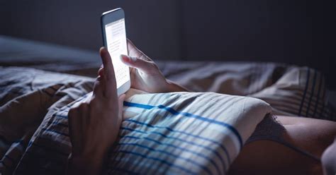 Here Are The Dangerous Consequences That Sexting Can Have On Our Health