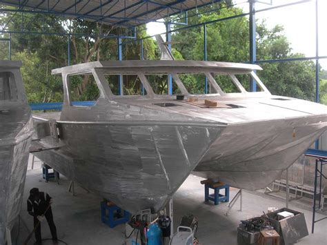Find your new boat today. 10M CATAMARAN FERRIES « Naval Architects Australia