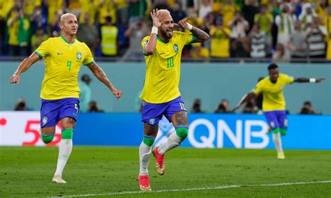neymar joins pele ronaldo as only brazil players to score in three world cup editions