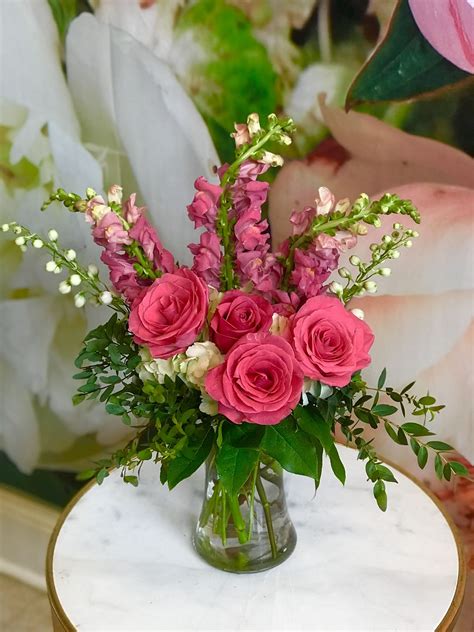 Hours may change under current circumstances Hot Stuff in Memphis, TN | Premier Flowers