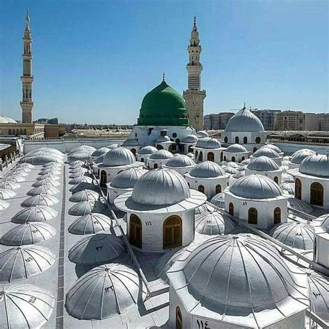 Peran nabi dalam perkembangan dan penyebaran islam tentu tak luput dari usaha nabi yang gigih dan tak kenal menyerah. Masjid Nabawi, Madinah | Islam, Perjalanan