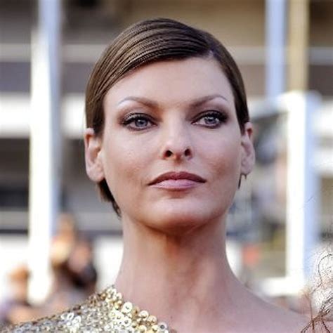 Linda Evangelista wants $46,000 a month in child support from Salma ...