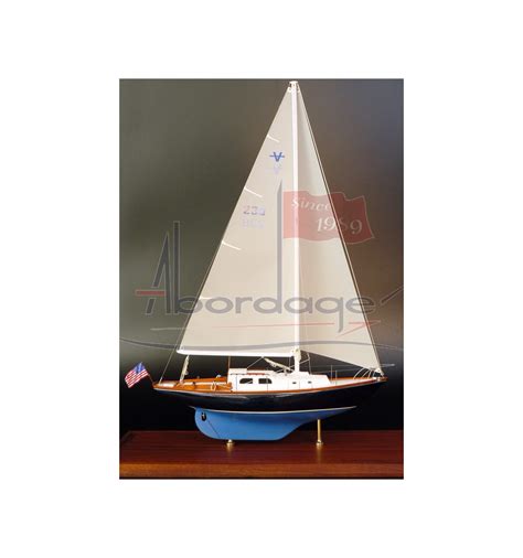 Pearson Vanguard 326 Foot Model Boat By Abordage