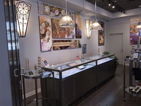 Modern Stylish Jewelry Counter Display And Showcase Counter Display