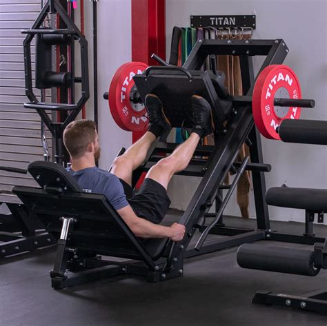 Leg Press Hack Squat Machine Titan Fitness