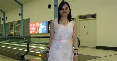 my own arab girls collection egyptian aunty come to dubai airport