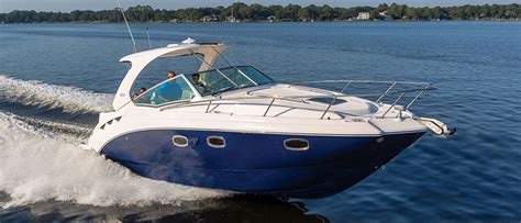 Cruise boats are an intermediate option between small boats and «adult» boats. Best Lake Boats | Discover Boating