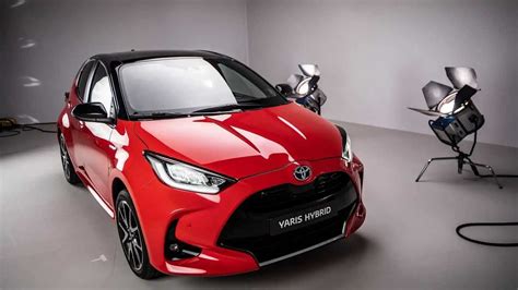 Nuova Toyota Yaris Hybrid Con Emissioni Record Punta Allecobonus