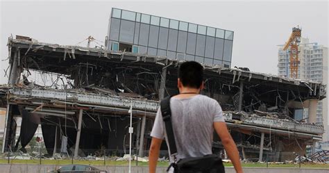 Theories about the causes of colony collapse disorder, or ccd, emerged almost as quickly as the bees disappeared. Luxury Condo Collapses During Construction In Shenzhen Bay ...