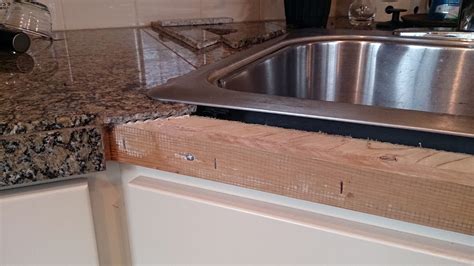Granite tile countertop kitchen are natural stones that come with superior resistance against heavy external impact and are ideal for making a number of distinct products such as countertops, slabs, tiles, walls, sculptures, etc and many more. Ask the Builder November 17, 2015 The granite pieces at ...