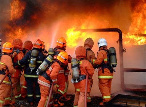 Profil Pekerjaan Pemadam Kebakaran di Surabaya