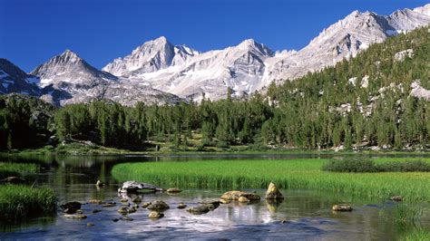 Download Beautiful Mountain Lake Hd Nature Desktop Wallpaper By