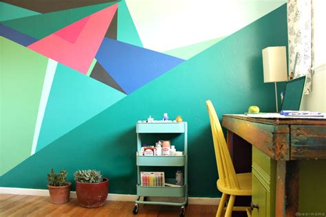 Others may want to sketch the design, but i feel that i get a better sense of the design when i know how many colors i'd want in the mural. Paint this: Geometric Wall Design | Pearmama