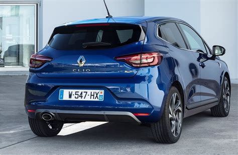 The New Generation Renault Clio Won The 2020 Car Of The Year Car Division