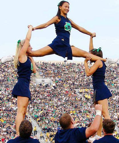 Notre Dame Cheerleading Pictures Cute Cheerleaders Notre Dame