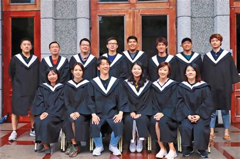 中華民國教育部版權所有© 2015 ministry of education, r.o.c. 陳漢典揪大學同學會 驚見曖昧對象狂跳針 - 自由娛樂