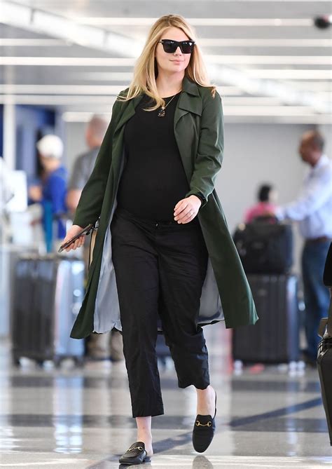 Pregnant Kate Upton At Lax Airport In Los Angeles 09302018 Hawtcelebs