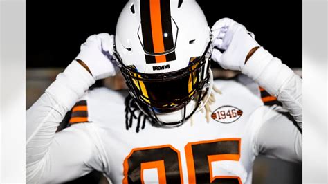 Bengals Browns Spar On Twitter Over Ripping Off Of Uniforms New