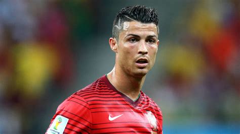 Report Cristiano Ronaldo The Top Social Media Earner In Sports