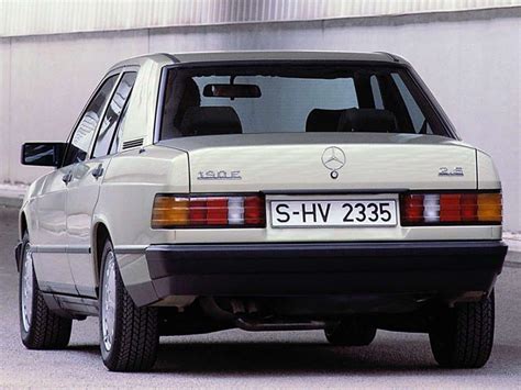 My advice to someone shopping around for a 190e would be to look for the smoother running 6 cylinder 2.6l engine, which countless mercedes mechanics have told. Trois petites Mercedes 6 cylindres : 190E 2.6 W201 ; C280 W202 ; C320 W203 | Auto Forever
