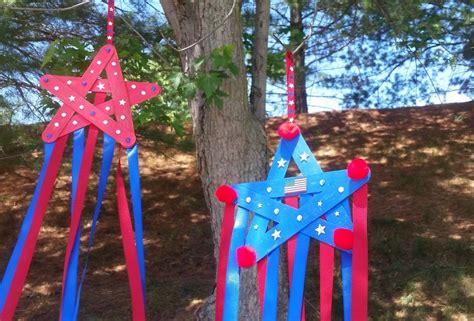Crafts keep your hands busy and your mind focused on doing something creative. Patriotic Streamers: Activities for Dementia Patients ...