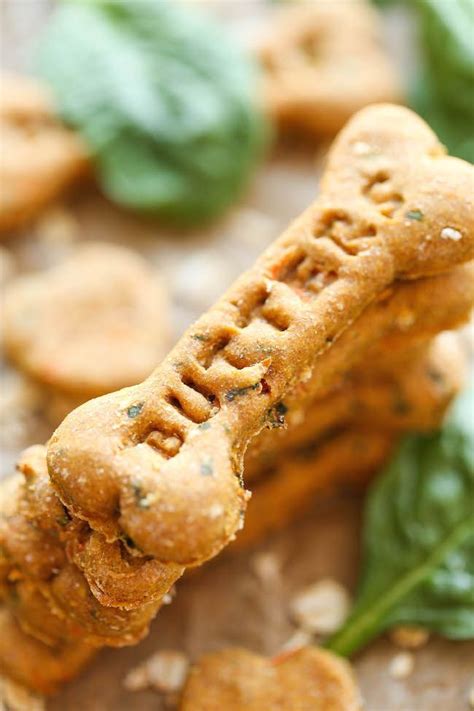 Spinach Carrot And Zucchini Dog Treats Diy Dog Treats That Are