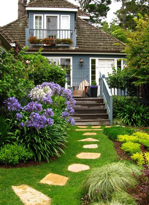 Solid Advice For The Garden Enthusiast Cottage Garden Backyard