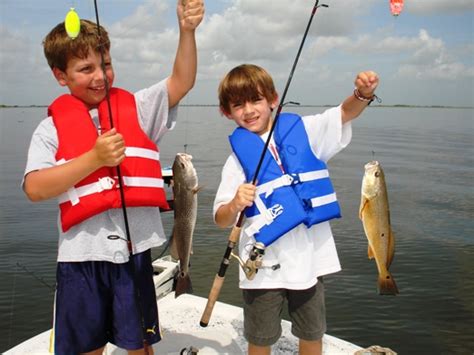 Teaching Kids How To Fish With The Proper Gear Midwest Outdoors