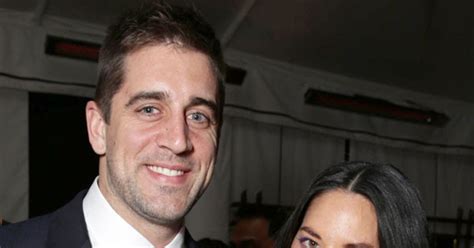 Olivia Munn Opens Up About Her Hunky Nfl Boyfriend Aaron Rodgers E