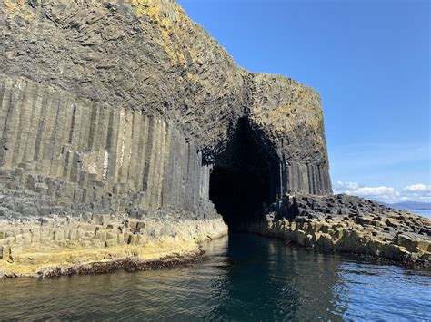 Visit Fingals Cave The Giants Causeway Of Scotland Suitcases And