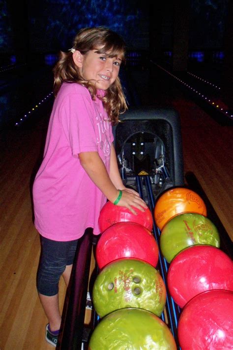 HUNTINGTON BEACH GIRL SCOUT TROOP LET S GO BOWLING