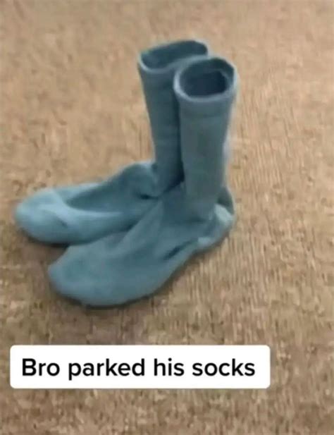 Bro Parked His Socks In 2023 Really Funny Pictures Funny Laugh