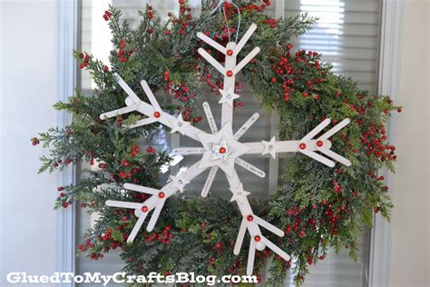 popsicle stick snowflake wreath craft