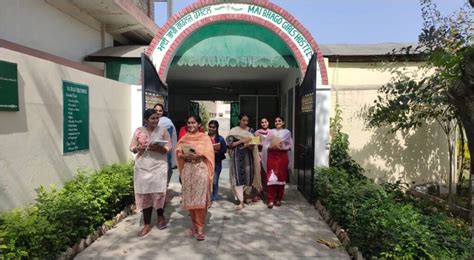 gnc girls hostel guru nanak college