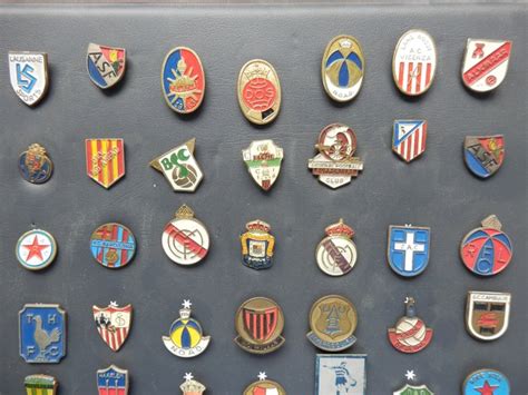 Collection Of Soccer Pins 122 Metal Catawiki