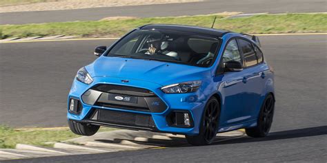 Video: 2018 Ford Focus RS Limited Edition road and track drive - Photos