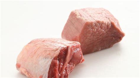 Tidak seperti daging kambing atau domba, aroma daging sapi memang lebih fresh dibanding keduanya yang agak berbau prengus. Daging Sapi Di Masak Tim : Resep Masak Tim Telur Daging ...