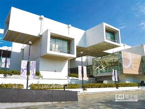 Jun 05, 2021 · 鑑於設在香港、全球唯一的六四紀念館前景難料，海外中國民運人士決定在美國重新建立實體六四紀念館；選址位於洛杉磯沙漠的自由雕塑公園，並於周五（6月4日）舉行動土儀式，預計三年後，於2024年「六四事件」35周年時開幕。 7月21日起 北美館階段性開館 - 中時電子報