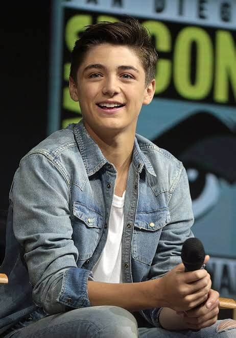 Asher Angel Bio Age Height Songs Movies Net Worth And Pictures 360dopes