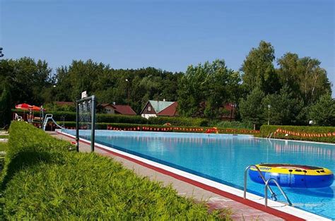 Koupaliště otevřeno / sauna zavřena. Kudy z nudy - Koupaliště a kemp Broumar